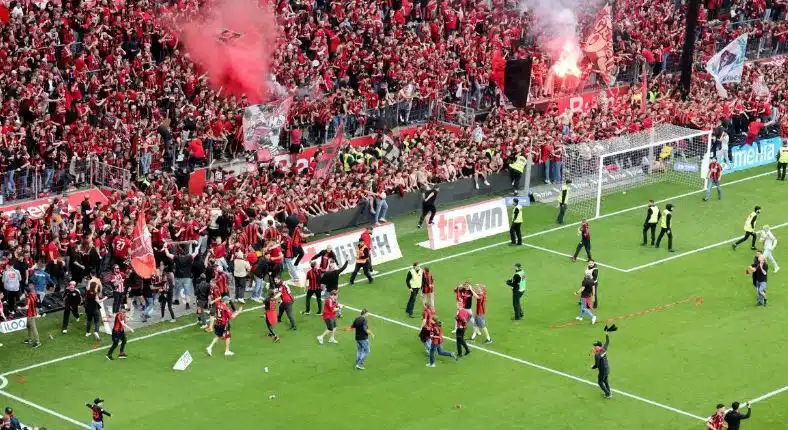 German FA fine Leverkusen €19,000 for pitch invasion