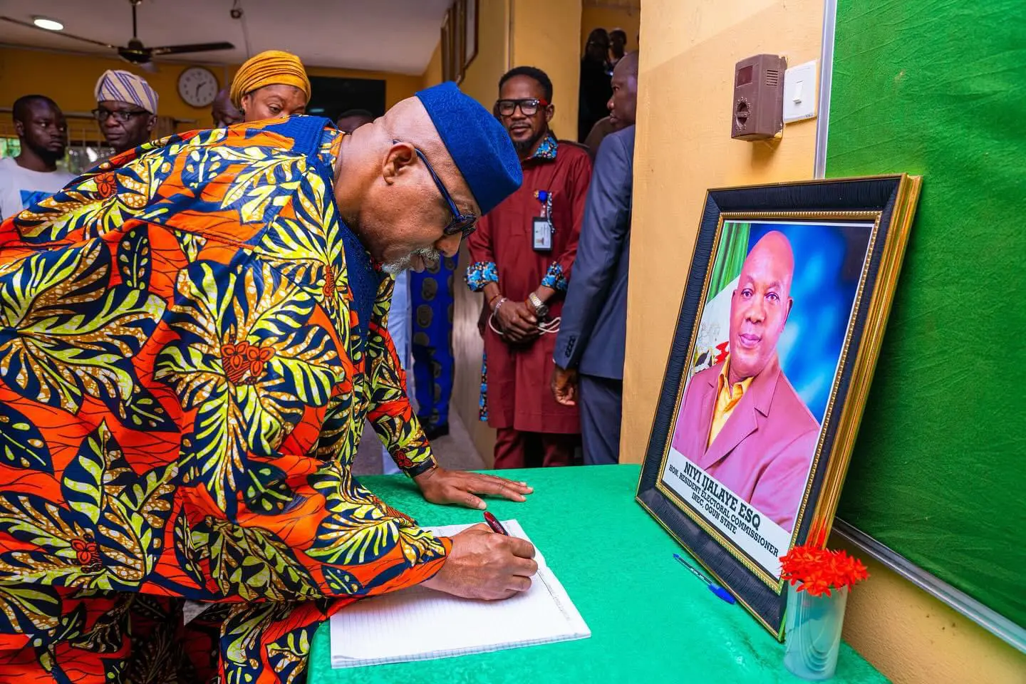 Abiodun visits Ogun INEC office, commiserates with staff over REC’s demise