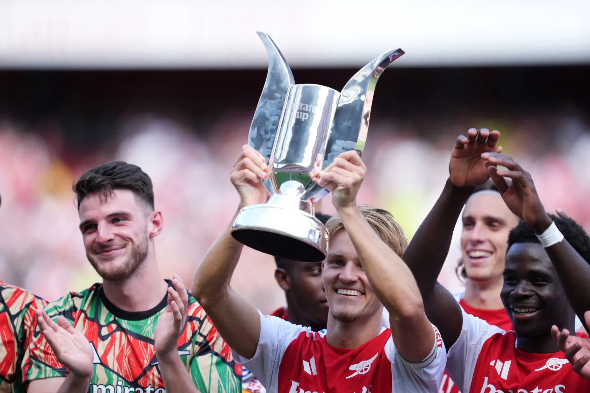 Emirates Cup Final: Arsenal beats Lyon to lift eighth trophy