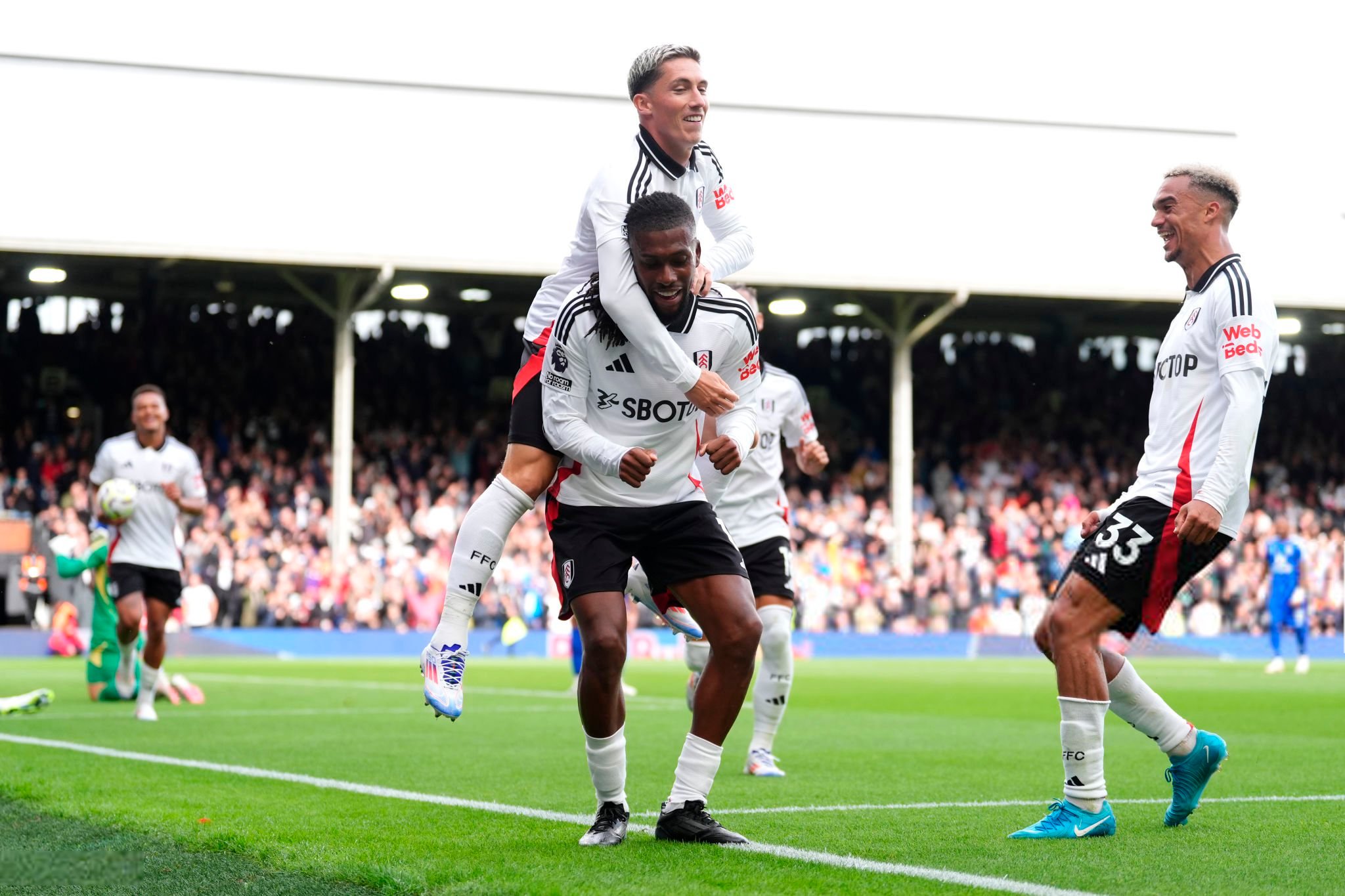 Hargreaves Thumbs Up  Iwobi’s Display In Fulham’s Win Over Leicester