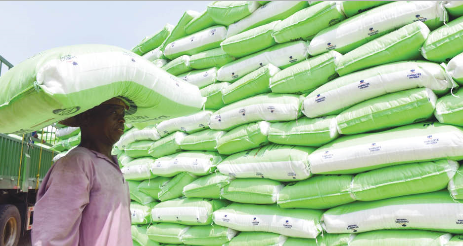 Lawmaker Distributes Fertiliser To Rural Farmers