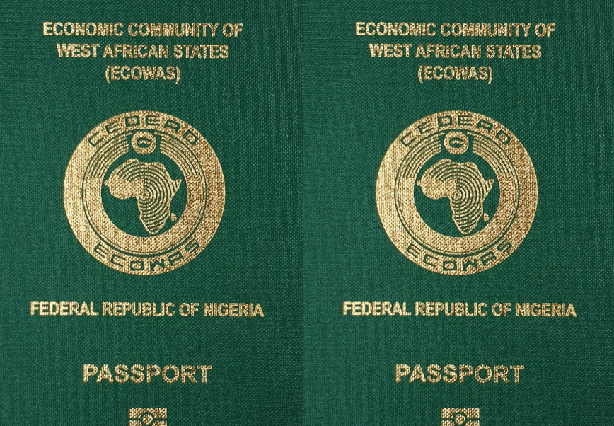 "Make una pity us ”- Nigerians react to new increase in international passport fees