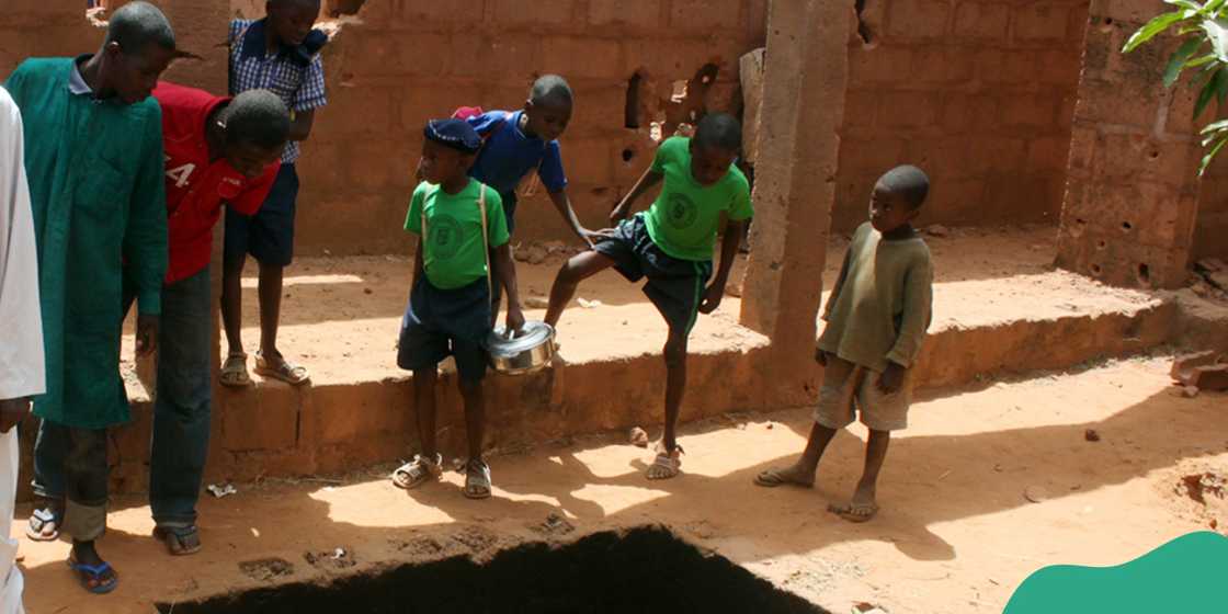 Four men die mysteriously in soak away pit in Imo