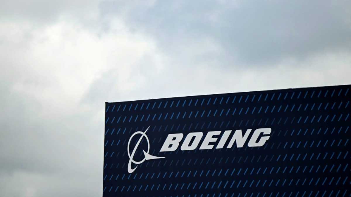 US regulator urges safety checks on some Boeing 737 rudders