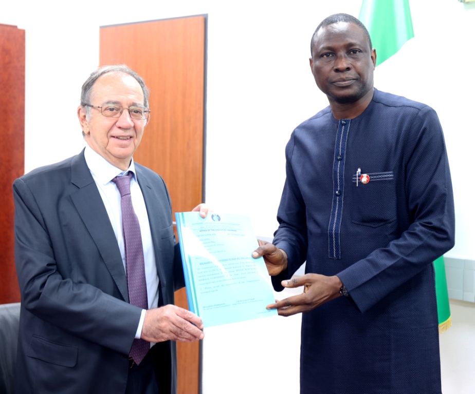 EFCC Hands Over Recovered €5,100 To Spanish Ambassador