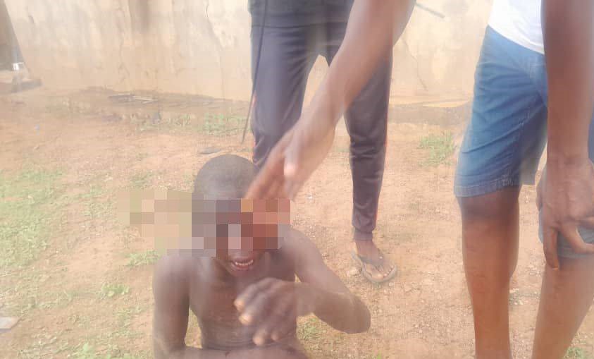 Teenager sets house ablaze after stealing foodstuffs in Ilorin (Photo)