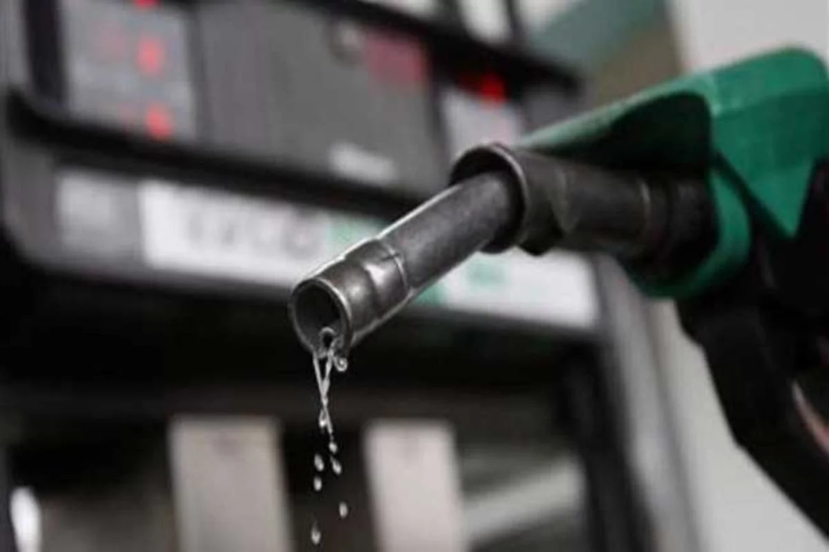 Total subsidy removal: Nigerians caution petrol could sell for N1,800 per litre