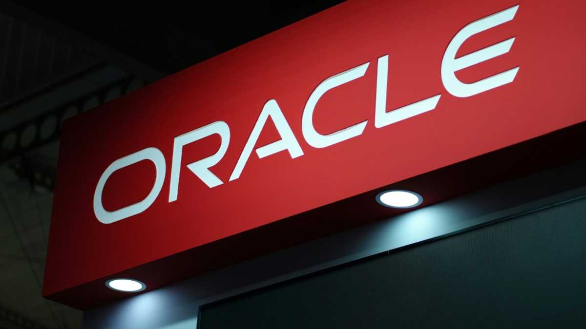 Oracle to invest $6.5 bn in Malaysian cloud services region