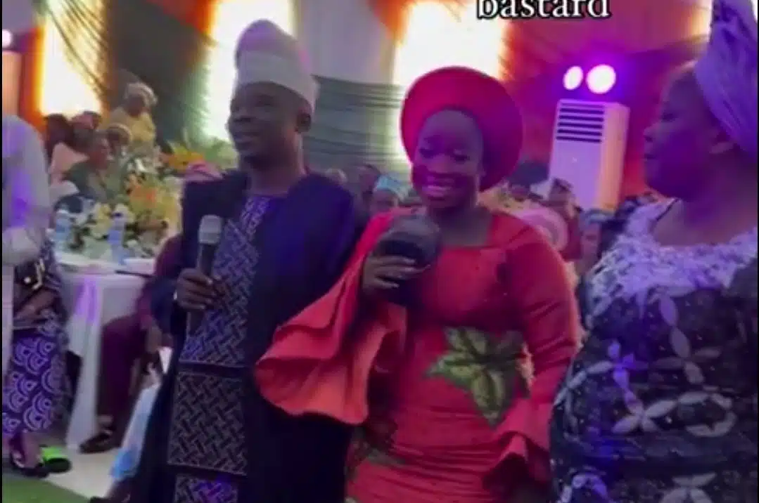 Father causes stir at daughter's wedding as he declares her a virgin, dares groom to prove him wrong 