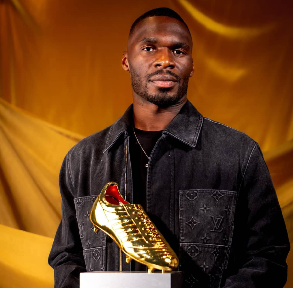 Benteke Beats Messi, Suarez To MLS Golden Boot Award