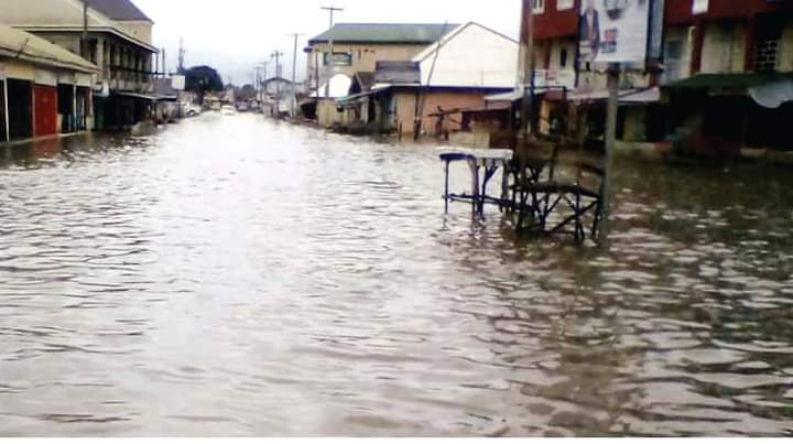 Fear grips Edo residents as flood uproots corpses from graves