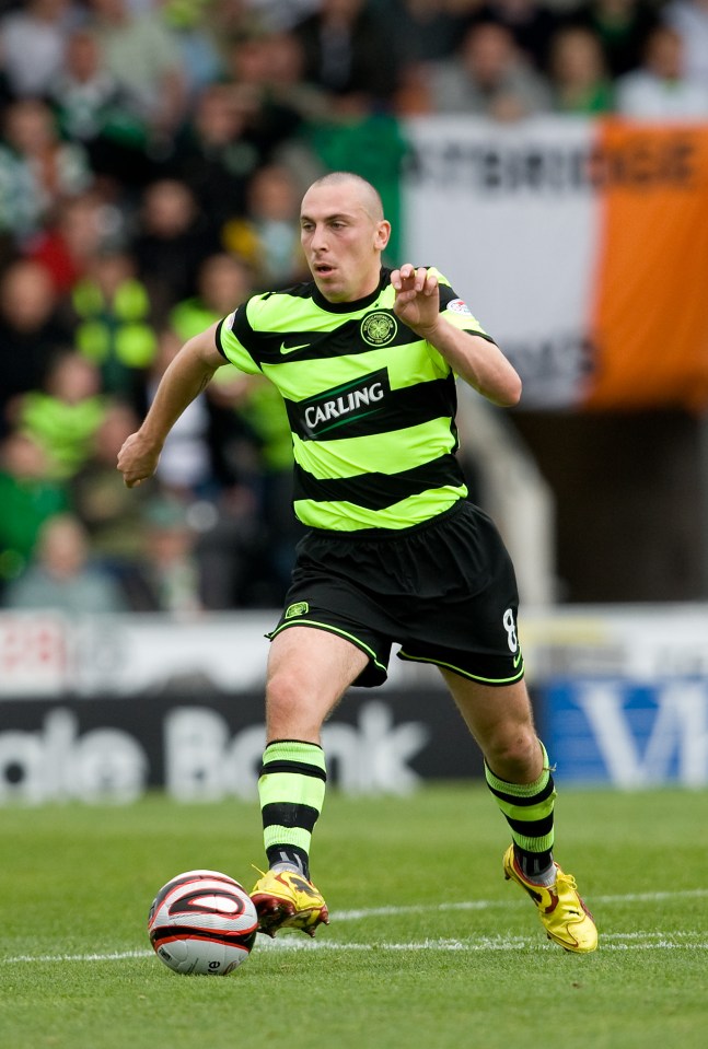 Scott Brown in the bumble bee kit