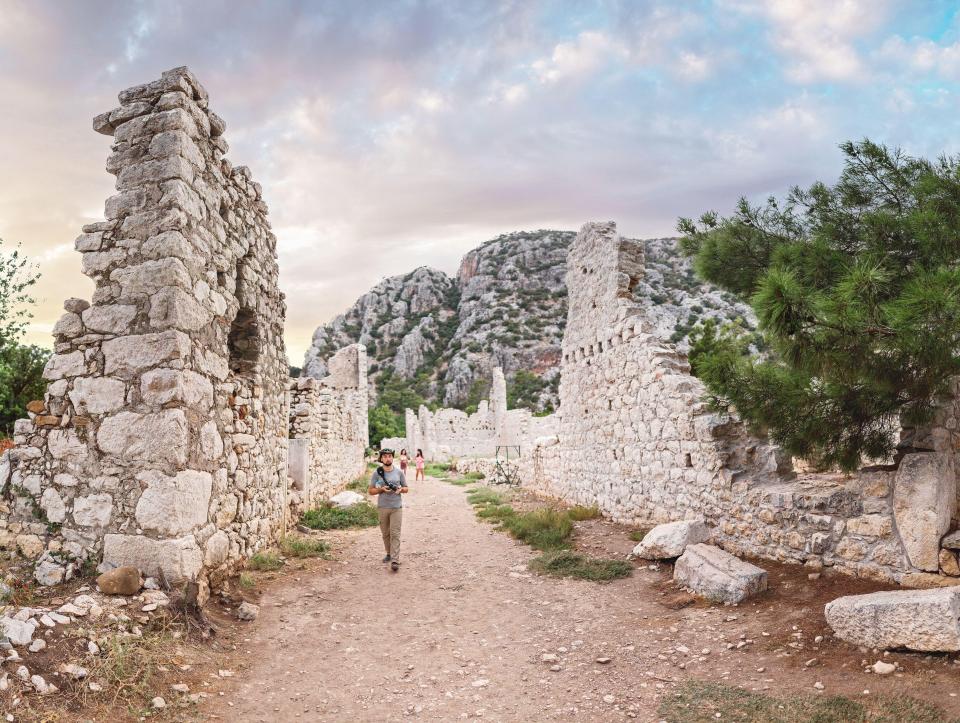 There are several ancient villages home to crumbling ruins that are within walking distance of the seaside village