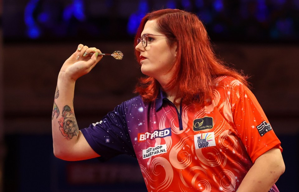 He beat Noa-Lynn Van Leuven 5-0 on her PDC TV debut