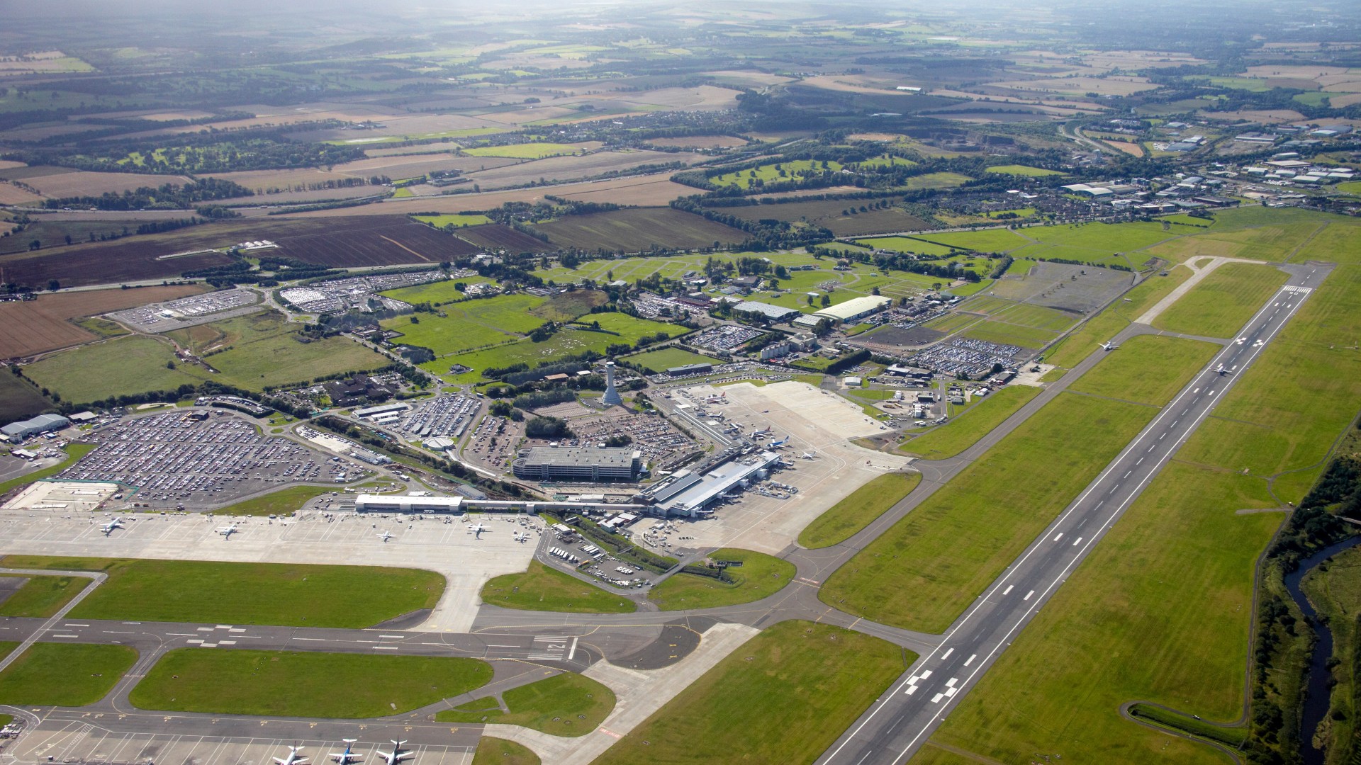 Drop-off fees at Scots airport to rise to 'record-high' in weeks