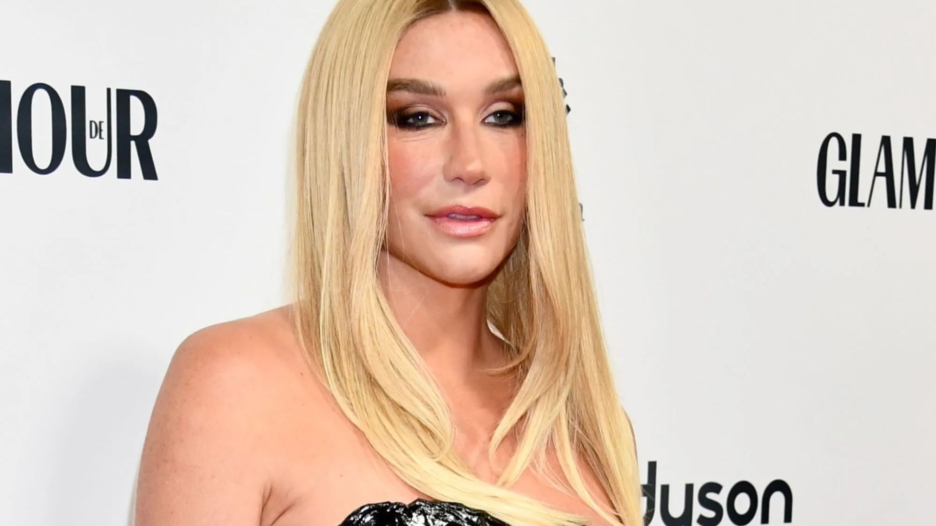 Kesha suffers wardrobe malfunction on Glamour Women of the Year red carpet as she dresses in very revealing bin bags