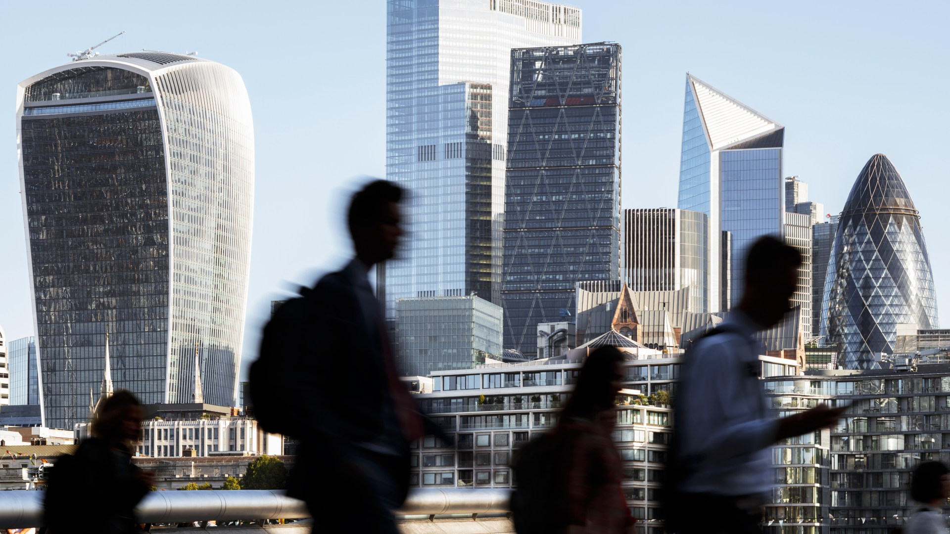 UK economy grows as GDP rises 0.1% - what it means for your money