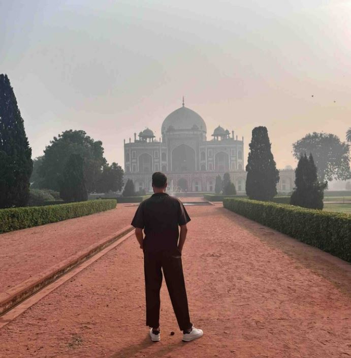 Rylan shared snaps of them marveling at India’s stunning architecture