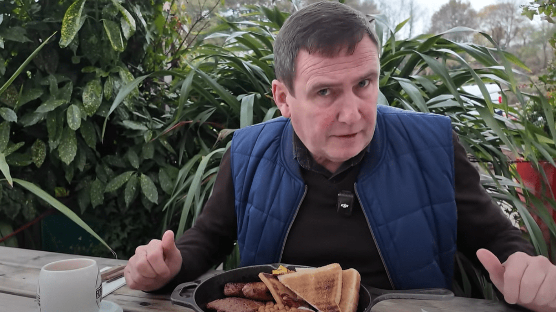 'It's a bit of a mess really' says food reviewer left 'disappointed' with first Full Scottish breakfast