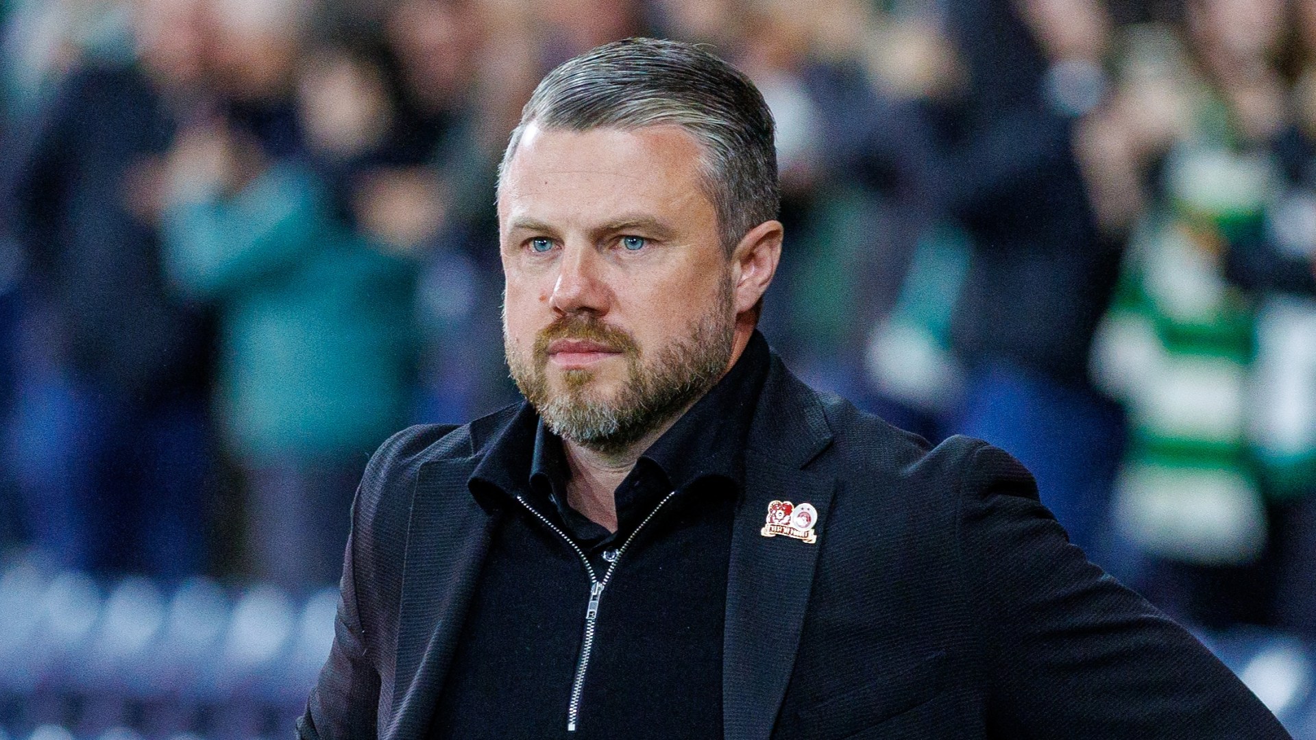 St Mirren end Aberdeen's unbeaten league run after fans take part in snowball fight in the stands