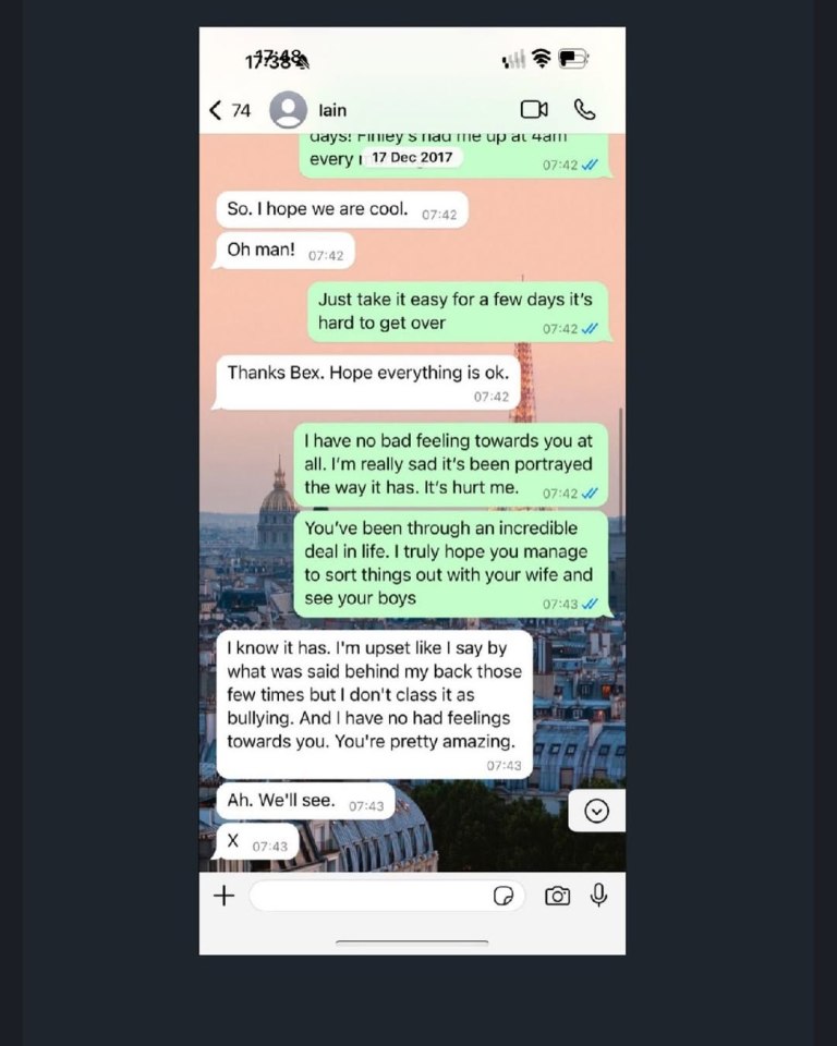 Becky has posted screenshots from their messages, where Iain tells her: "You're pretty amazing"