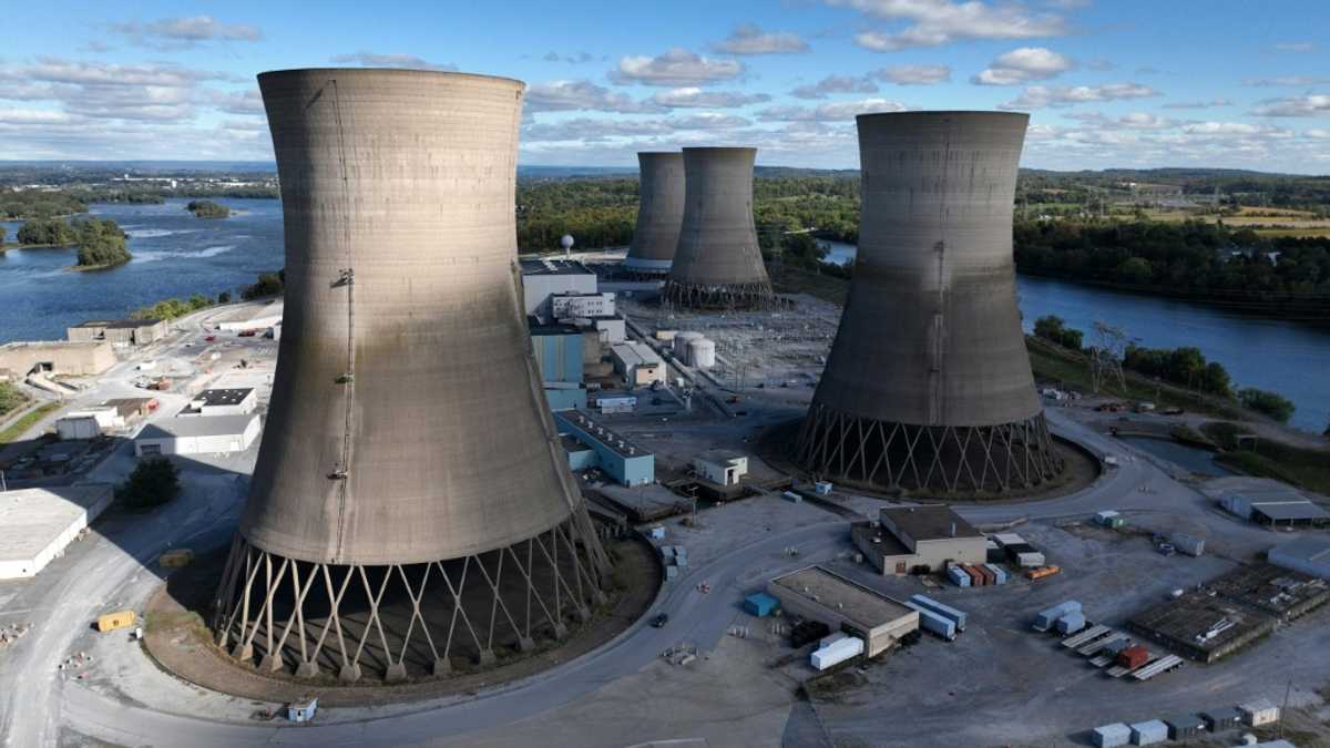 Cheers, angst as US nuclear plant Three Mile Island to reopen