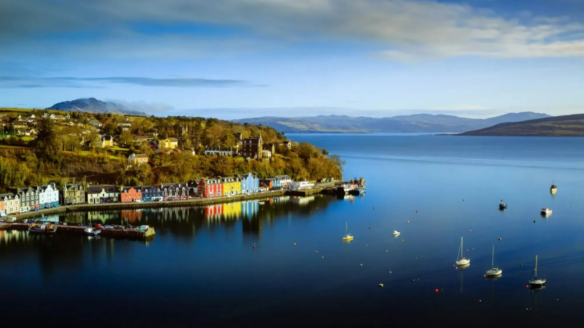 The best Scots island pubs revealed - from seaside beer garden to 230-year-old boozer