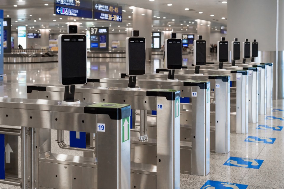 Futurologists say airport queues will be abolished