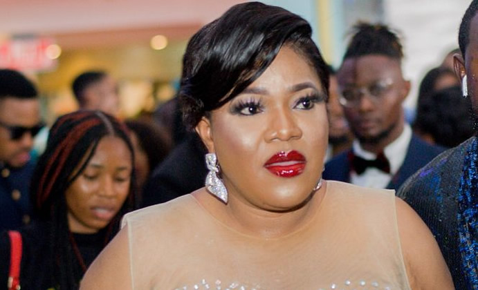 I am not pregnant - Toyin Abraham dispels pregnancy rumuor