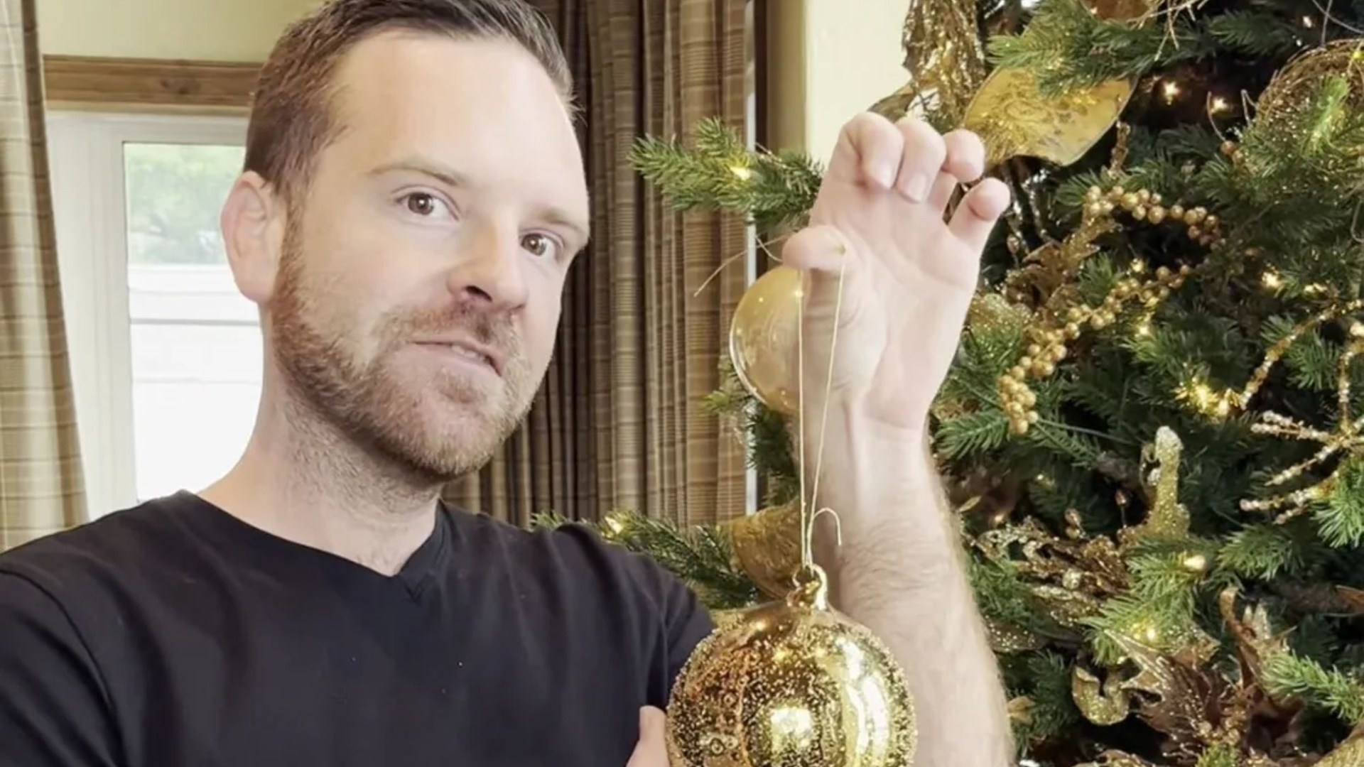 Interiors pro shares the Christmas bauble mistake we ALL make saying it’s ‘the tackiest thing’ ever