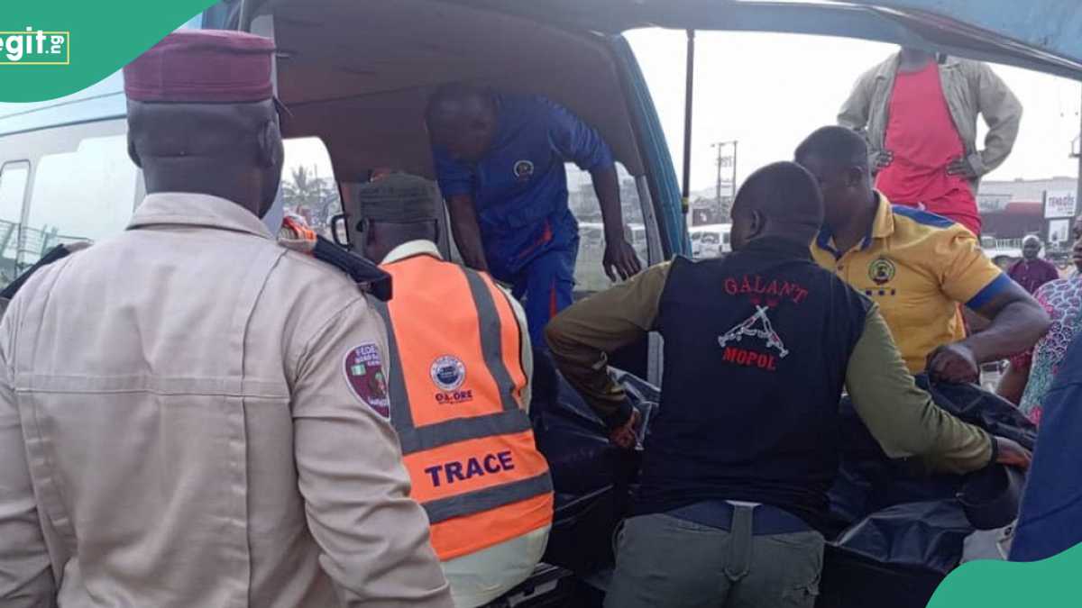 PHOTOS: Sad End as Policeman Dies in Lagos-Ibadan Expressway Crash