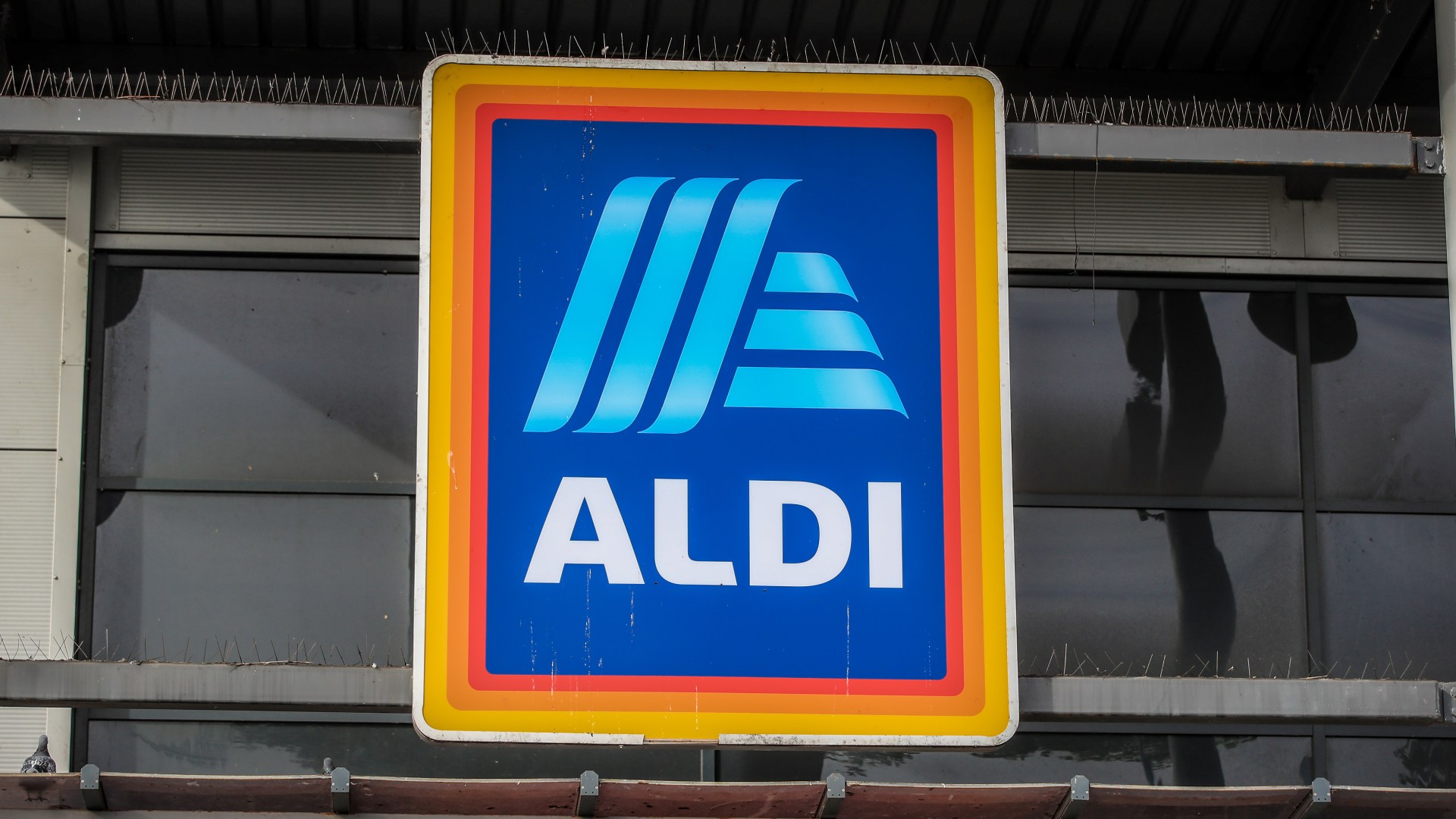 Aldi has made a huge change to discount rules ahead of Christmas and it will be easier to grab bargains