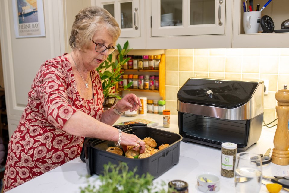 She claims it will be cheaper, quicker and healthier than using an oven