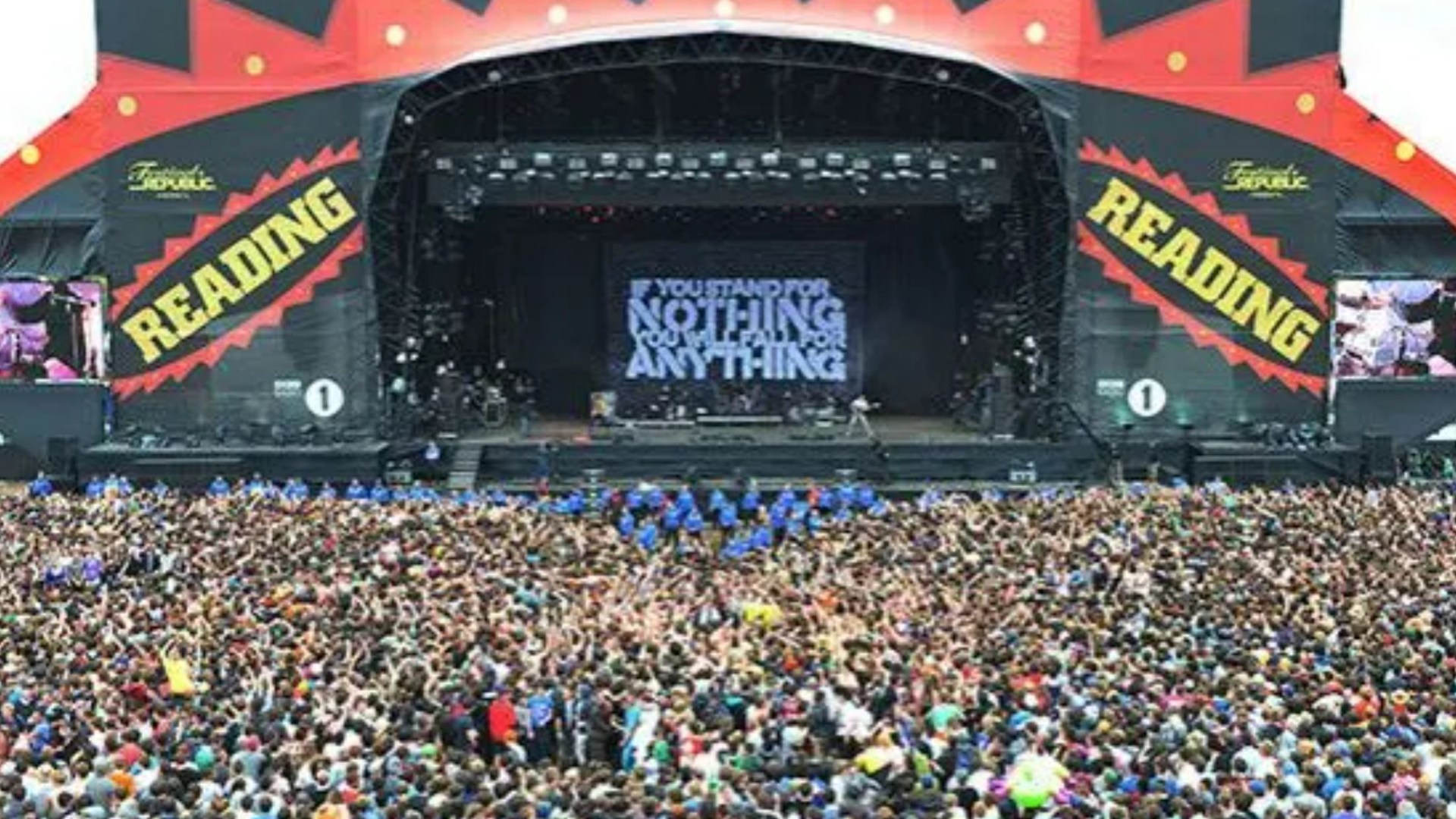 Reading & Leeds Festival fans ‘work out’ headliner after spotting THREE clues - as line up is revealed tonight