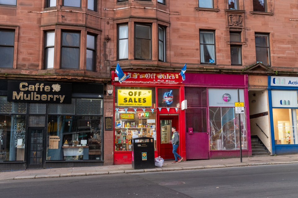 The shop on Glasgow's High Street made the devastating announcement