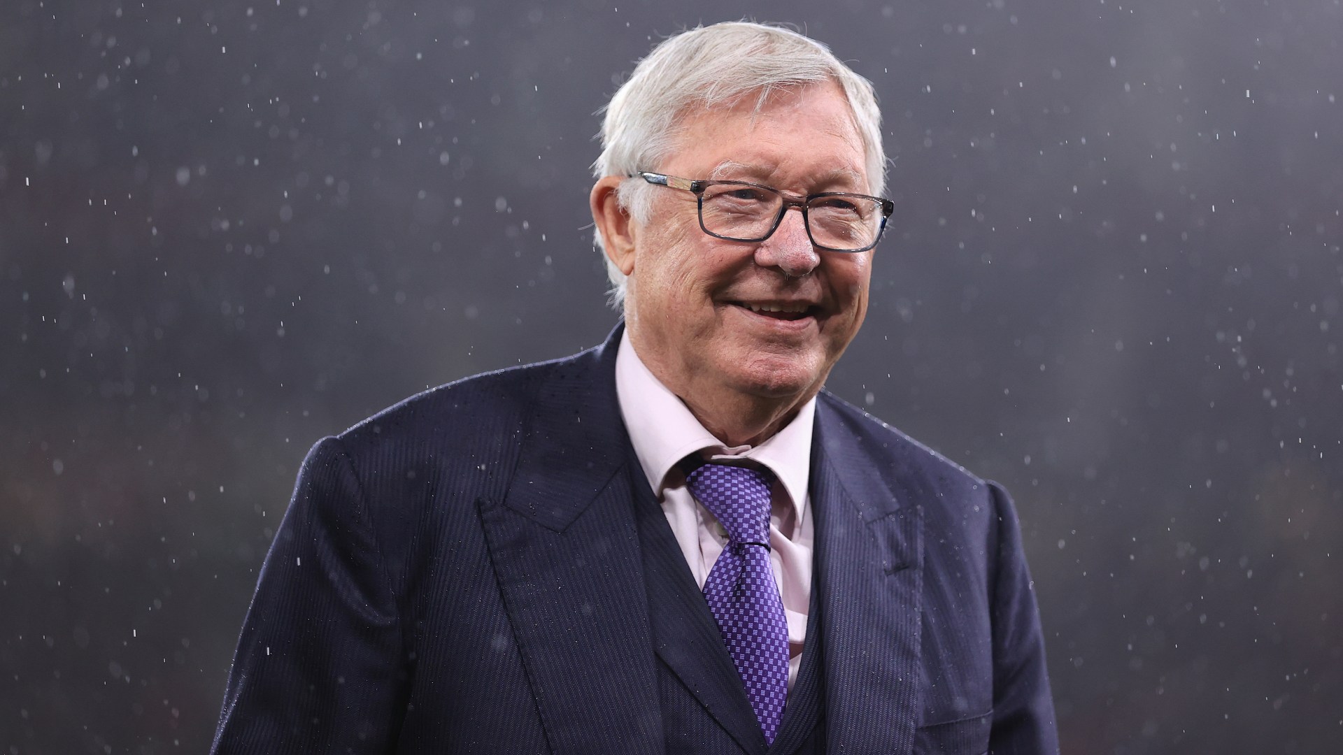 Sir Alex Ferguson 'steps in to make sure legendary Man Utd boss's family keep director's box privileges'