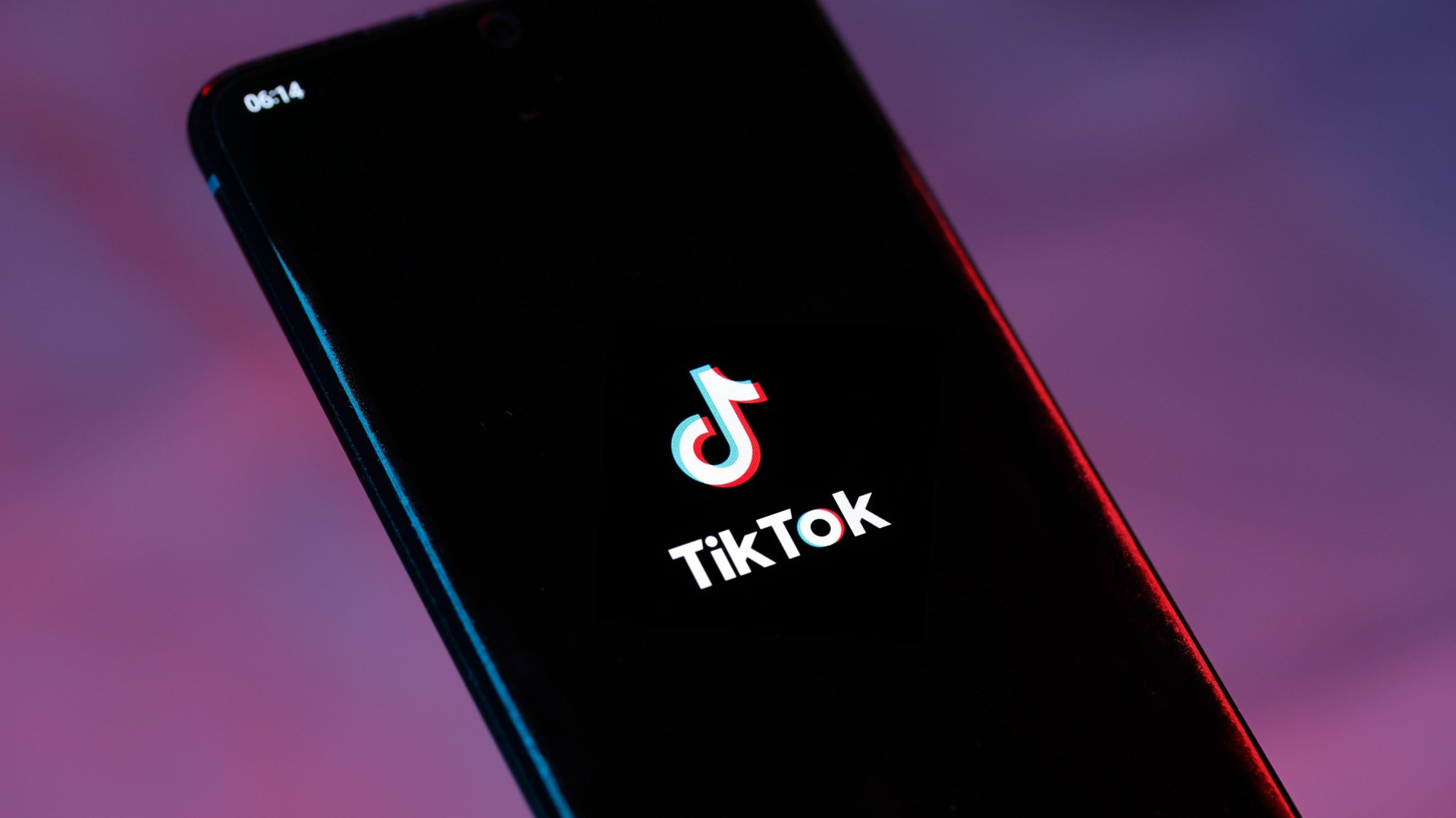 How to get a purple ticket on TikTok? Social media referral reward program explained