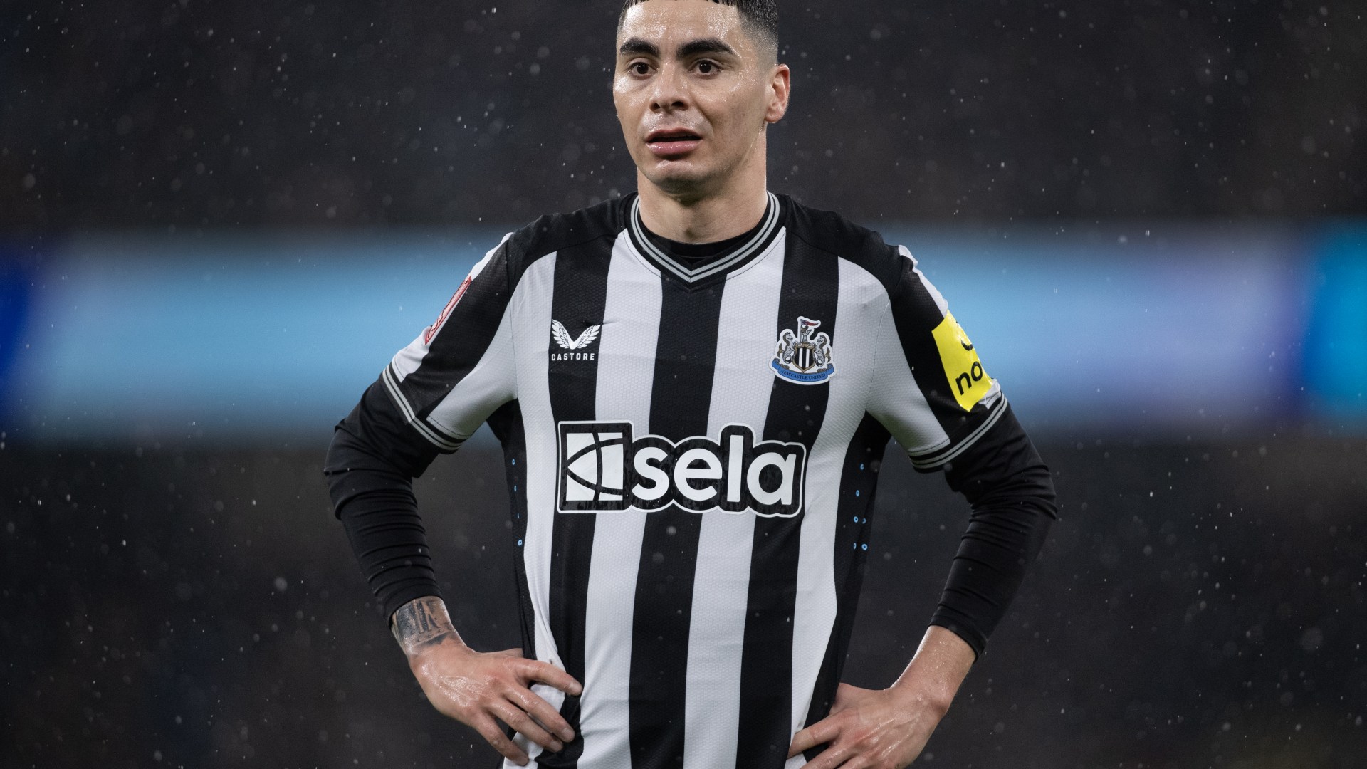 Newcastle outcast Miguel Almiron offered Premier League lifeline as three clubs battle it out over January loan transfer