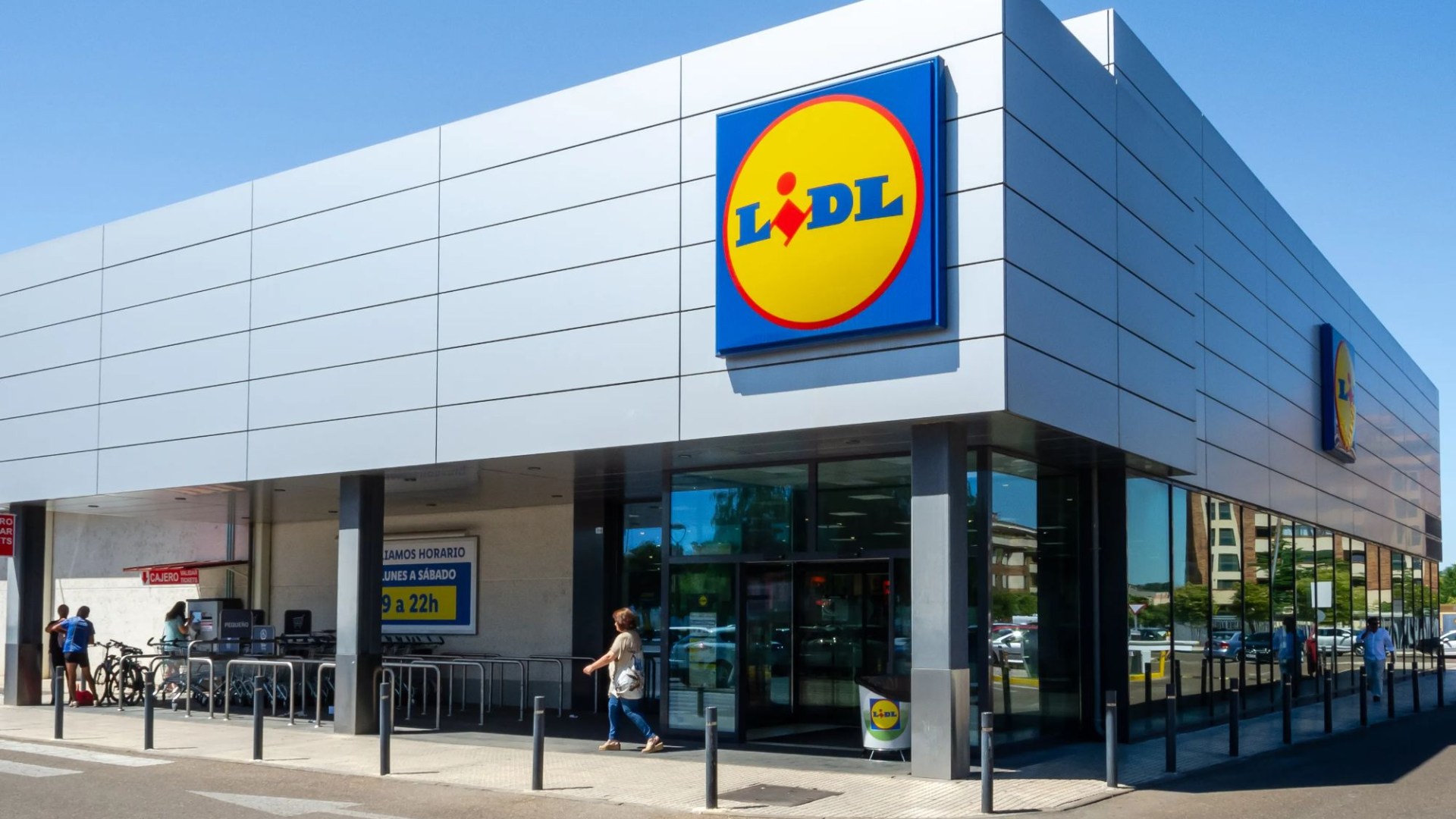 Slash your heating costs with Lidl’s new Middle Aisle buys that’ll keep you warm for as little as £1.49