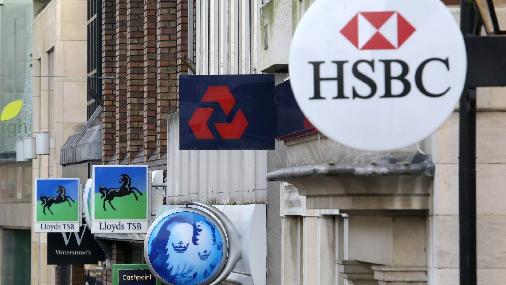 New tool launches to help find your nearest bank branch as hundreds more to shut next year