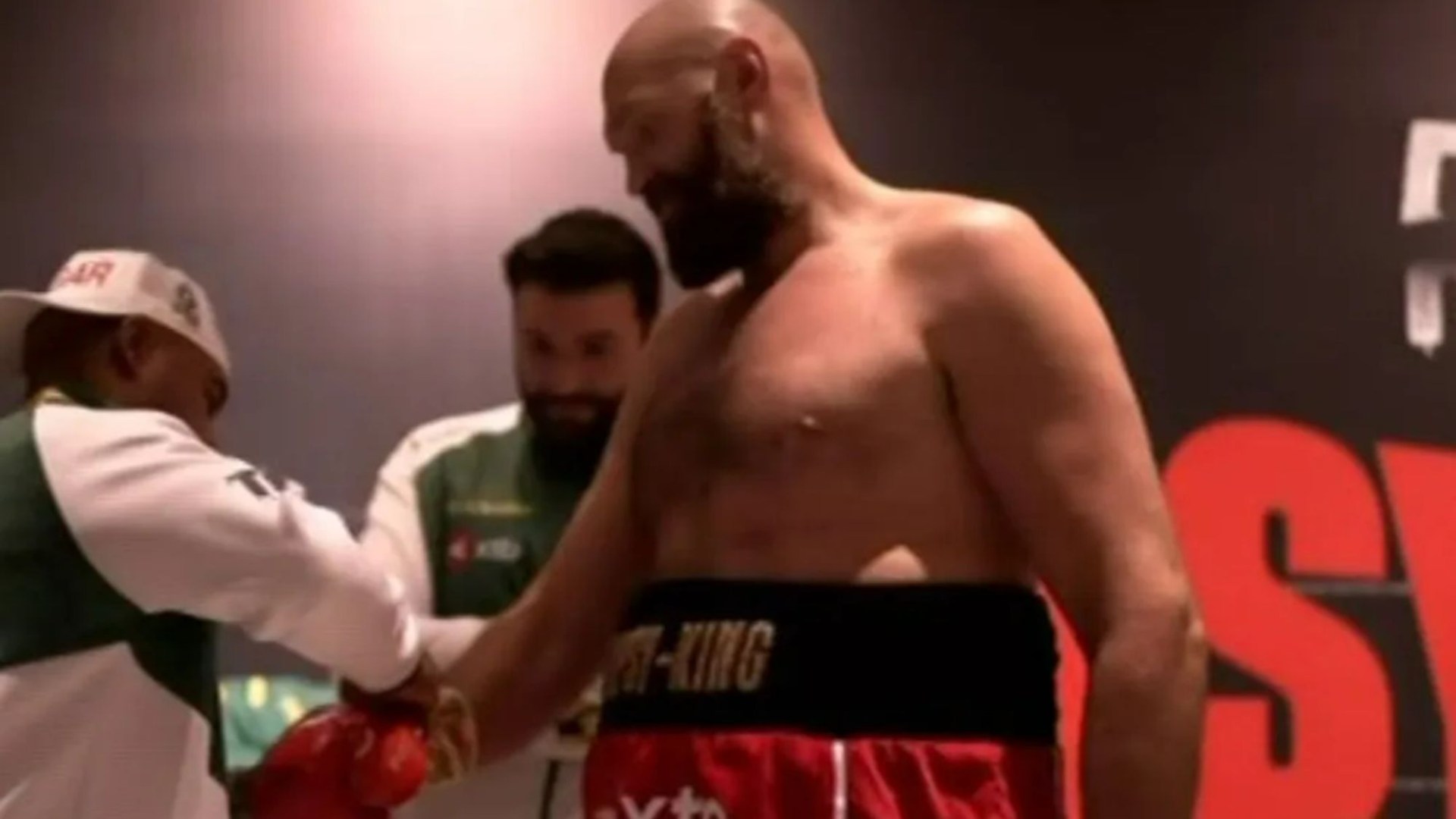 'Shorts by his chin!' - Fans stunned at Tyson Fury's bizarre outfit for Oleksandr Usyk rematch