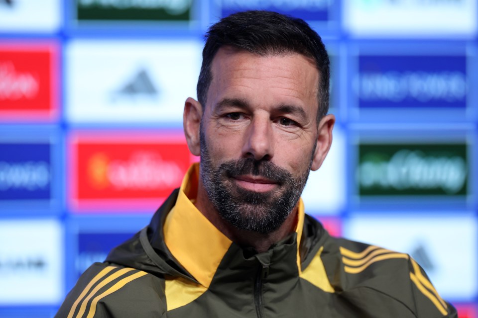 Ruud van Nistelrooy wants to stamp his mark on his Foxes squad