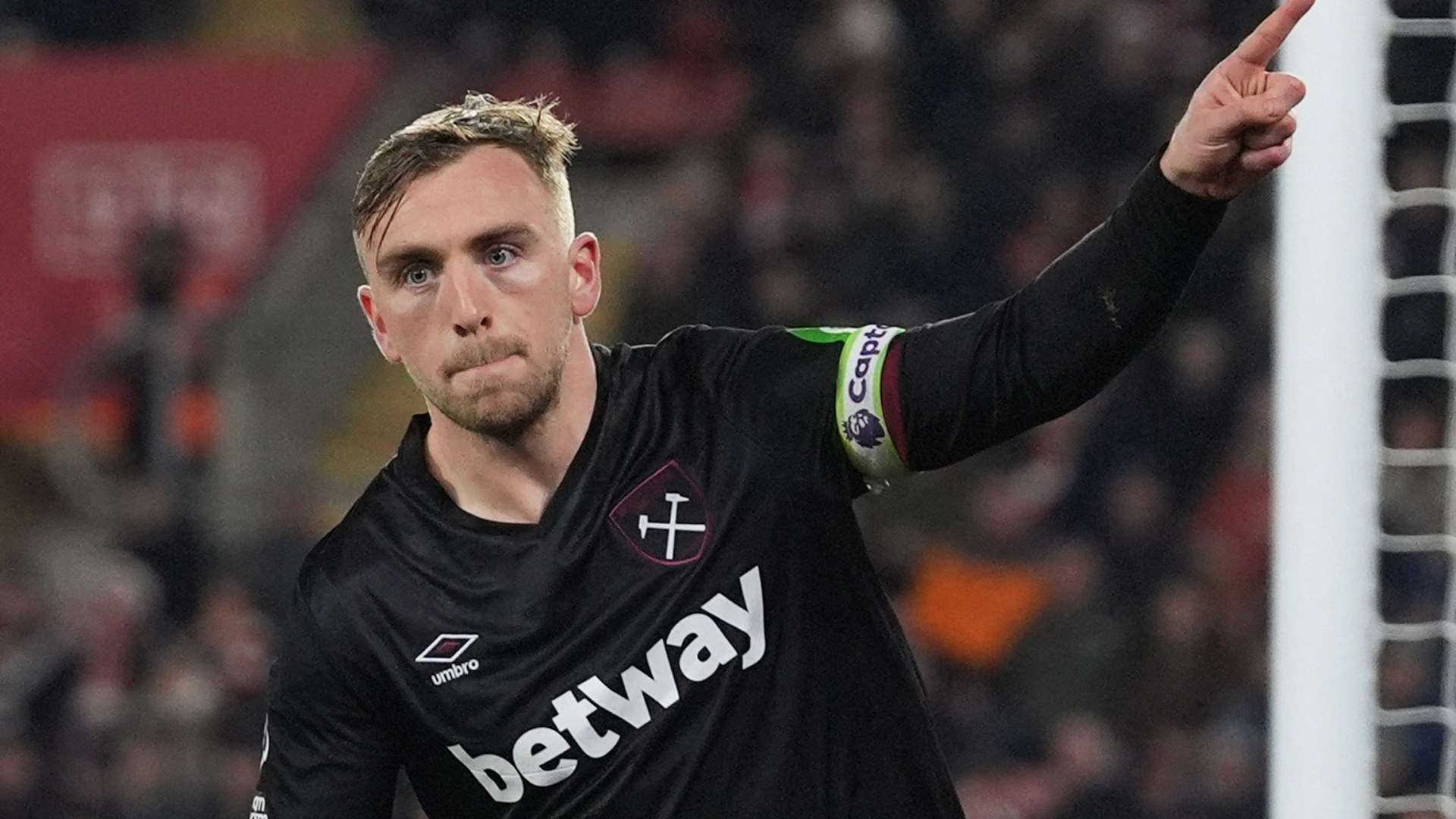 Southampton 0 West Ham 1: Jarrod Bowen scores winner in controversial match after Guido Rodriguez red card is overturned