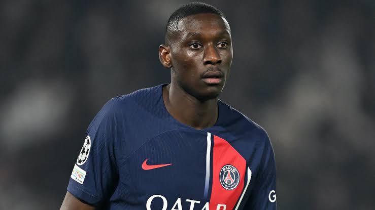 Chelsea linked to PSG striker Kolo Muani, but January move unlikely