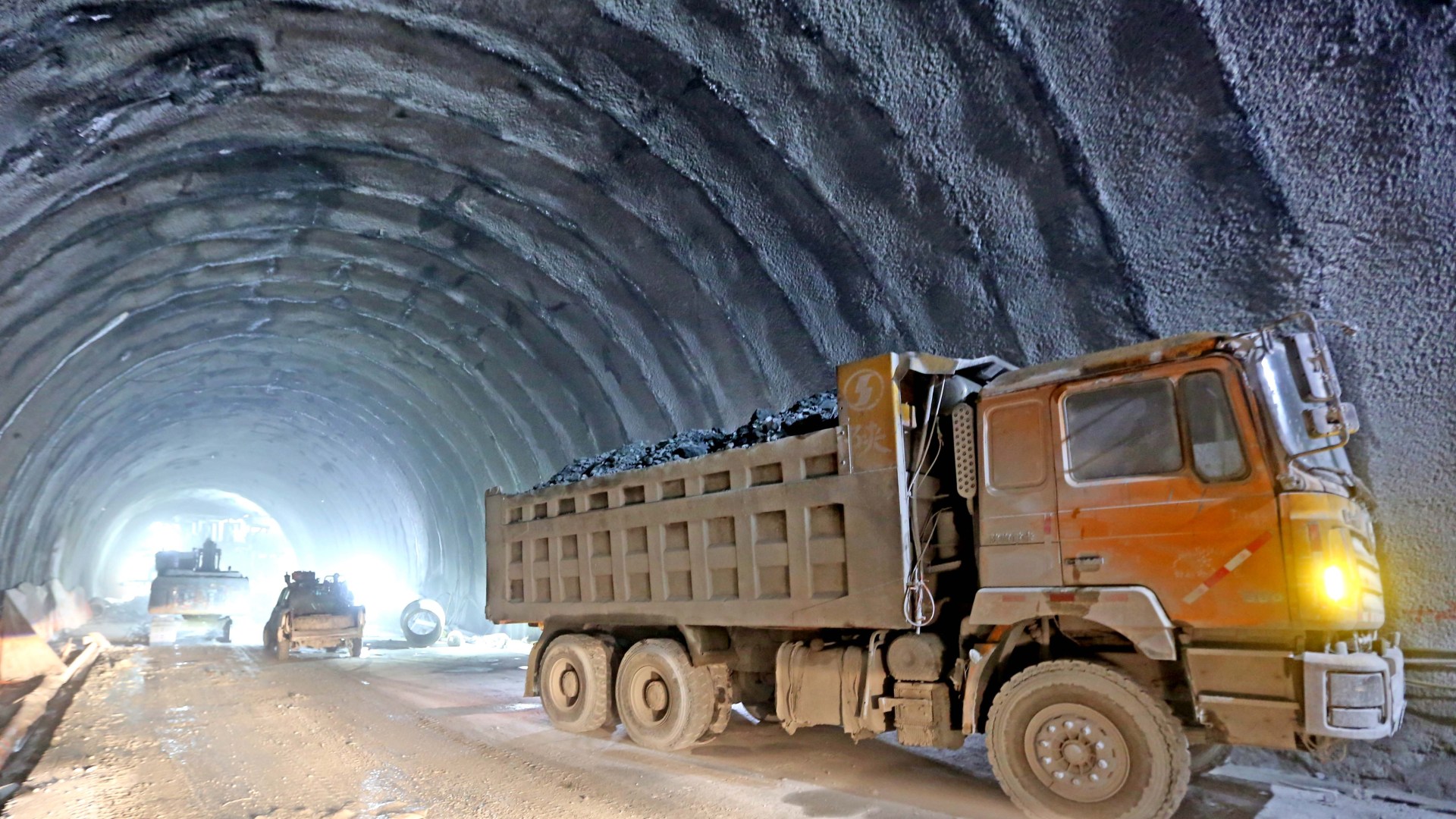 China digging world’s longest motorway tunnel in £3BILLION mega project that will burrow for 13 miles beneath mountains