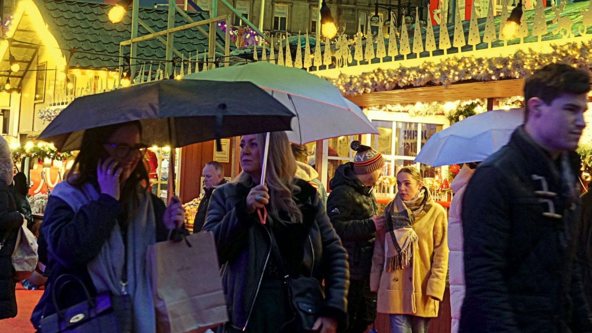 Christmas markets across Scotland CANCELLED as country braces for 85mph Atlantic storm