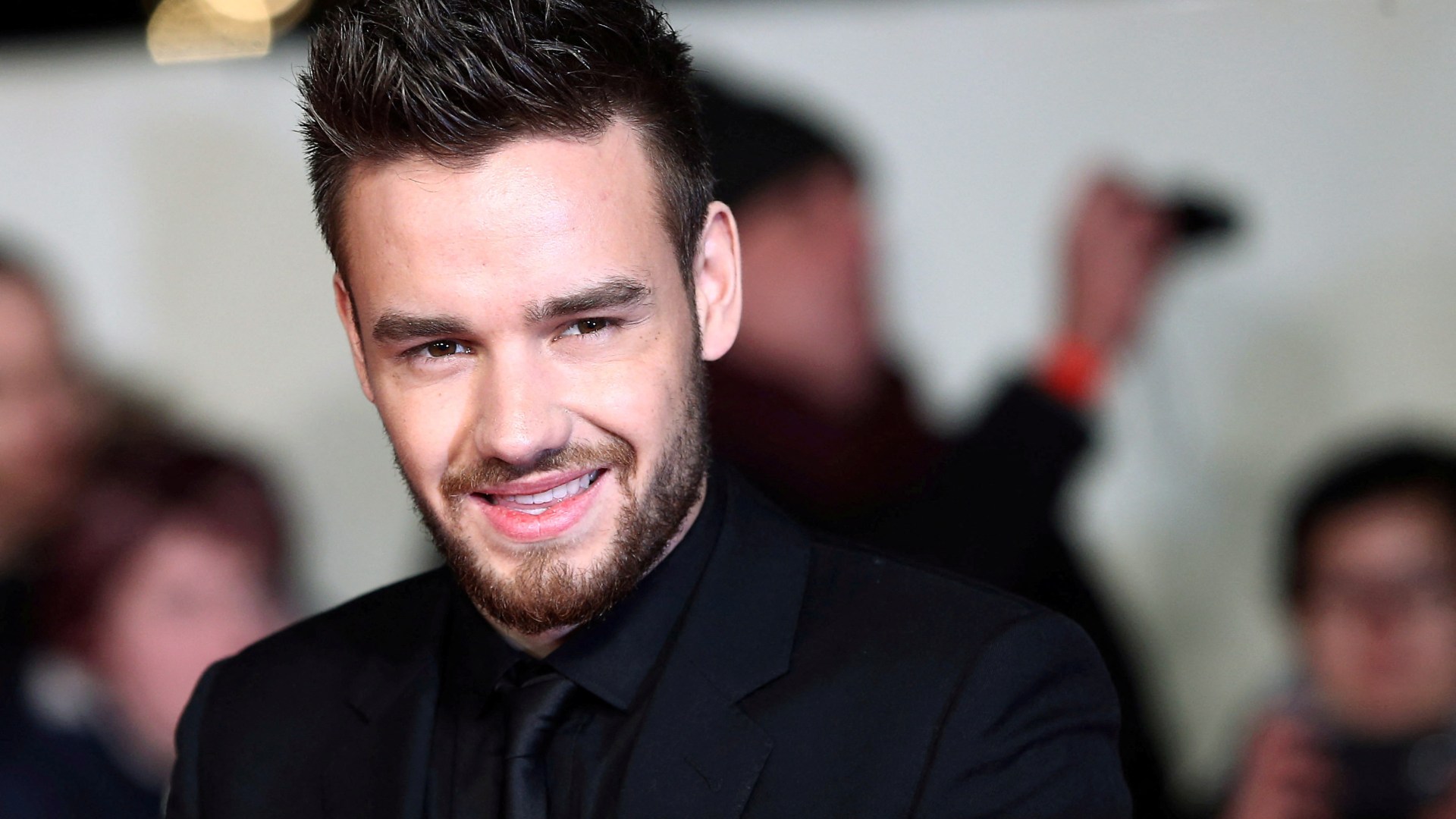 Five people charged over Liam Payne's death including 1D star's pal Roger Nores and hotel staff