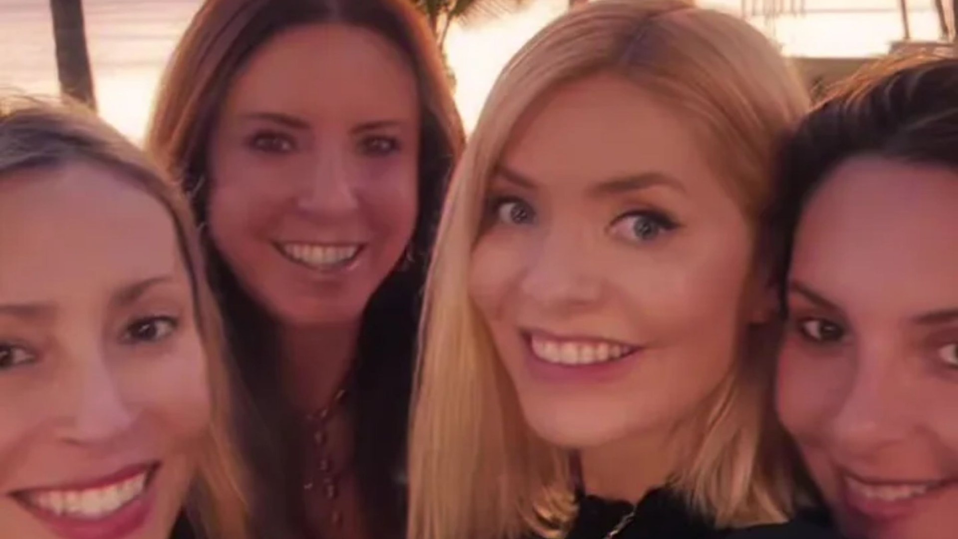 Holly Willoughby jets off on girls' holiday with showbiz pal hours before You Bet debut