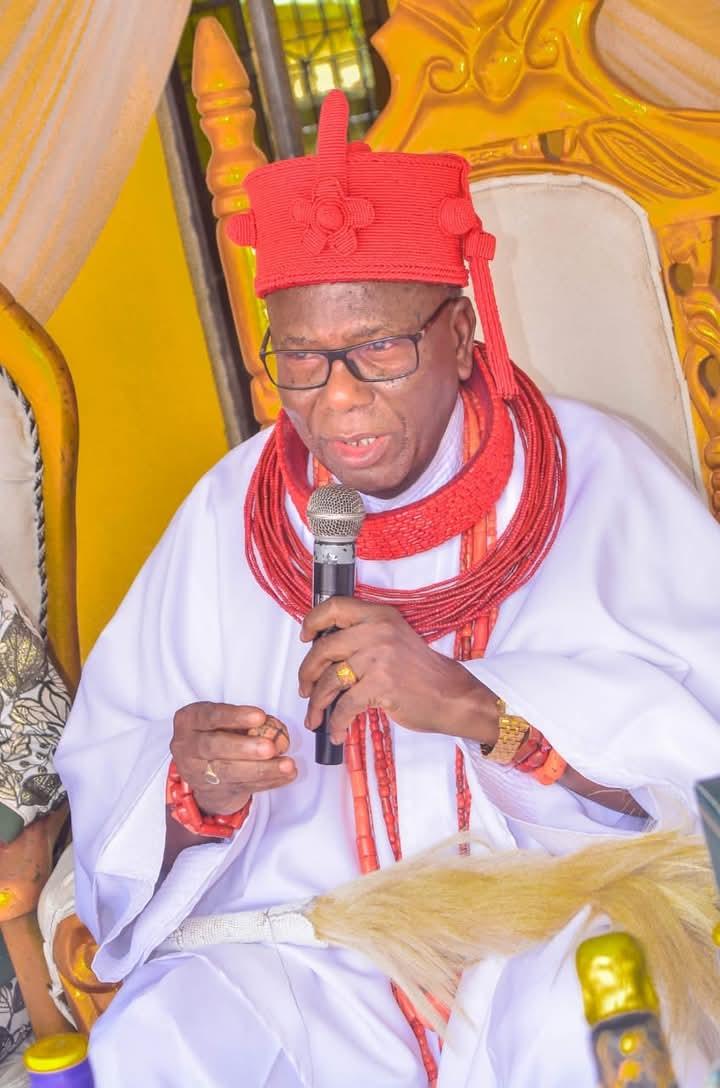 Oborevwori salutes Uvwie monarch, Sideso at 81