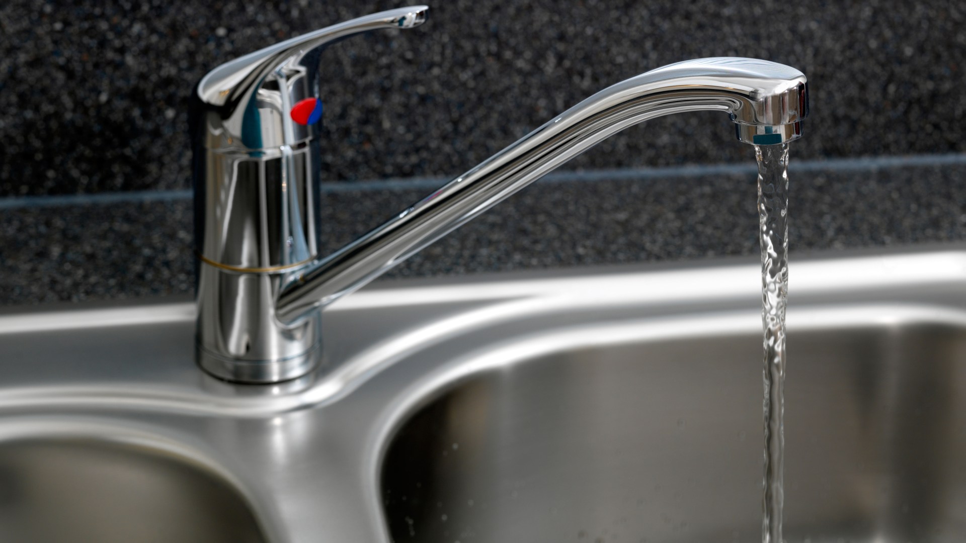 Thousands without water across UK as schools forced to CLOSE due to ‘technical fault’ – see if your postcode’s affected – The Scottish Sun